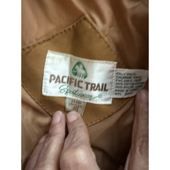 Vtg Unisex Pacific Trail Sportswear Tan PVC suede Barn Chore Jacket Korea Sz-40 - Picture 4 of 10